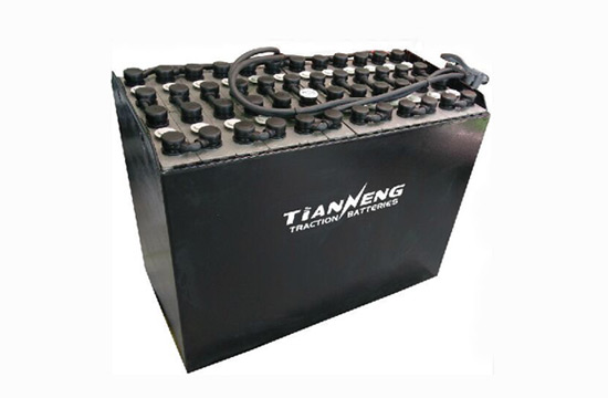 電(dian)動(dòng)叉車(che)用(yong)筦(guan)式(shi)電(dian)池